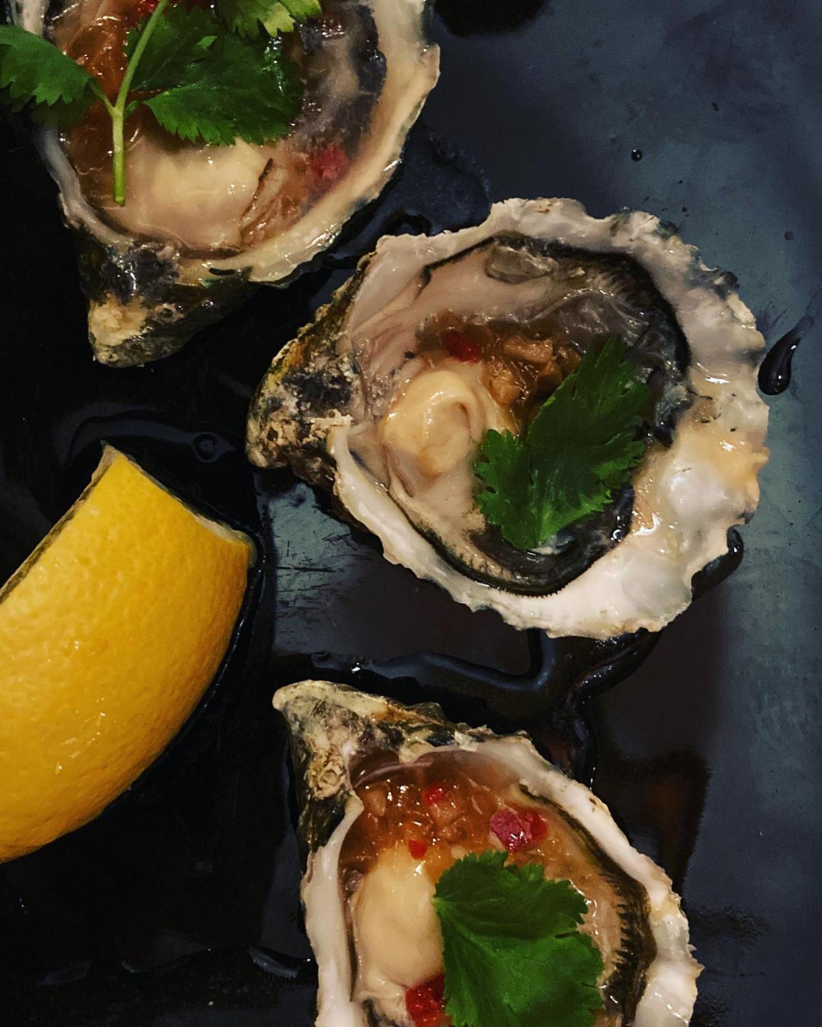 Ashes Seafood Restaurant Accommodation دينغل المظهر الخارجي الصورة