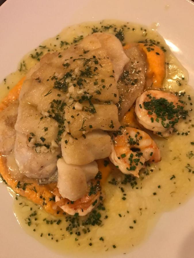 Ashes Seafood Restaurant Accommodation دينغل المظهر الخارجي الصورة